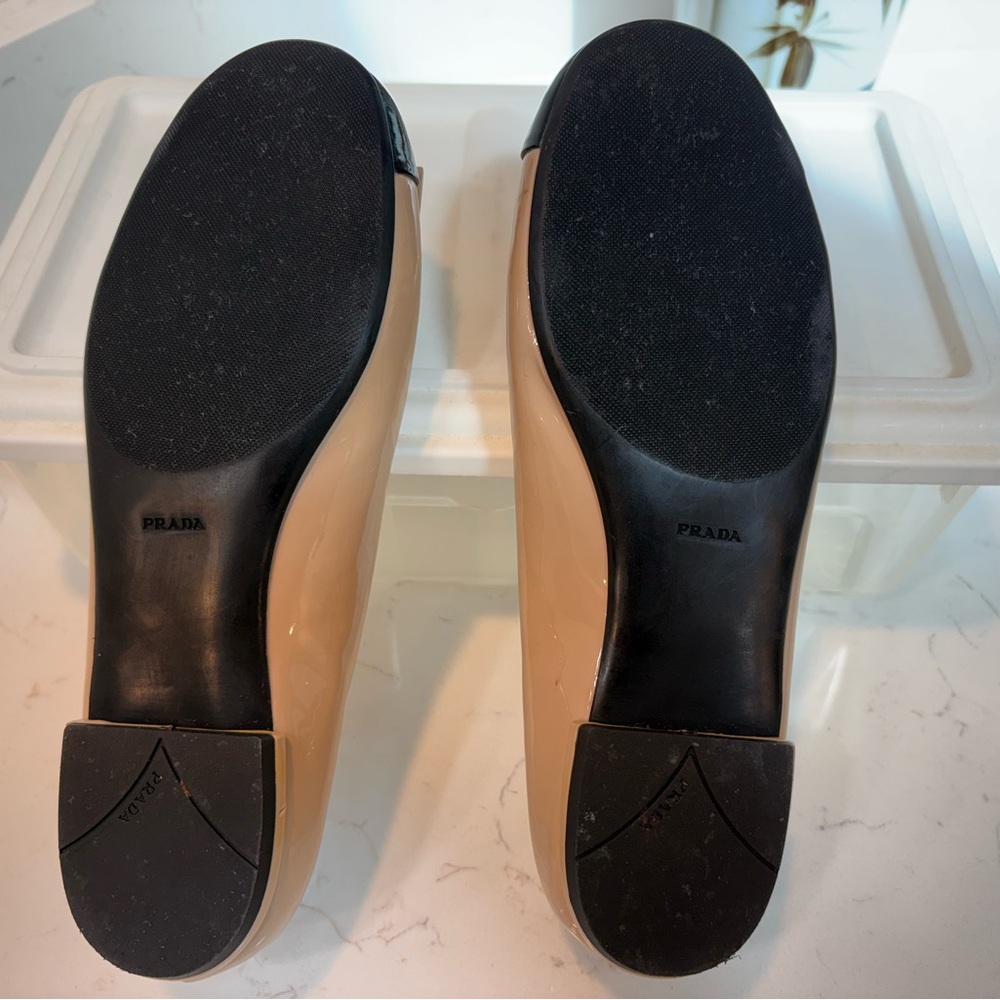 Prada Women's Nude Patent Leather Flats with Black Bow - Picture 5 of 13